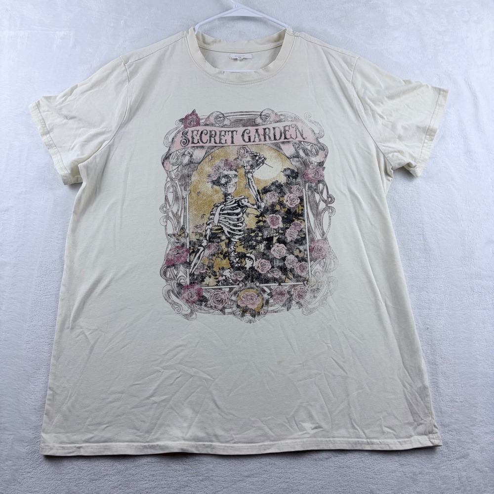 Maurices Secret Garden Skeleton Graphic T-Shirt Women's 0X Cream